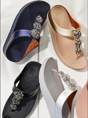 FitFlop Rumba Beaded Toe-Post Sandals Navy Blue Size 7